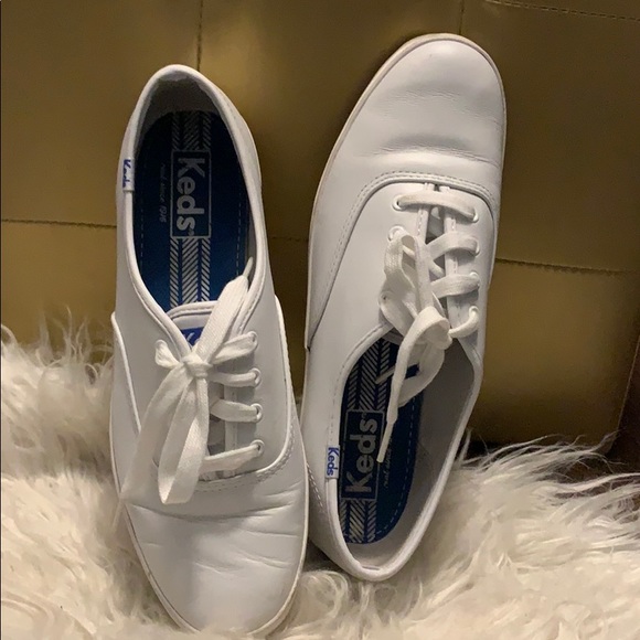 keds white tennis shoes